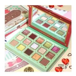 New A Moment With You Sombras De Ojos