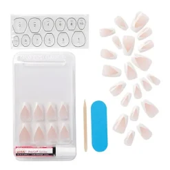 Classy Nails*KISS New