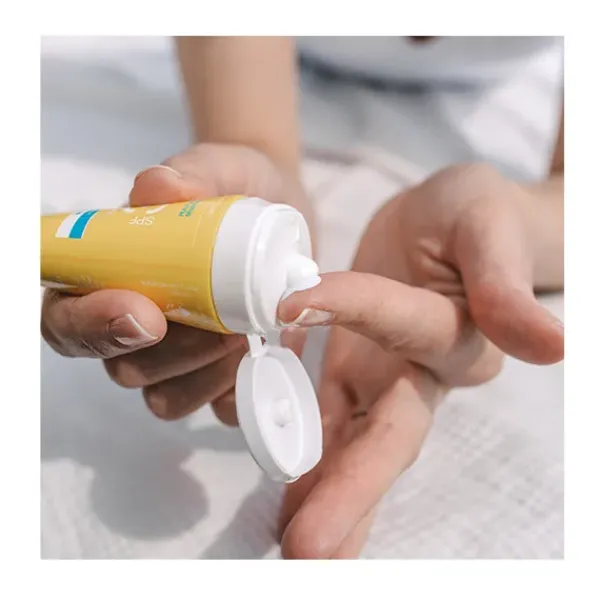 Clearance URIAGE Crema Protectora