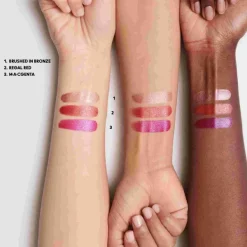 Frost Lipstick Holiday Edition*MAC COSMETICS