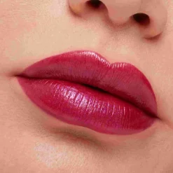 Frost Lipstick Holiday Edition*MAC COSMETICS