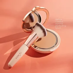 Ilumina CC Creamy Compact*SOFIA VERGARA TOTY Best