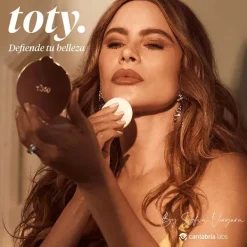 Ilumina CC Creamy Compact*SOFIA VERGARA TOTY Best