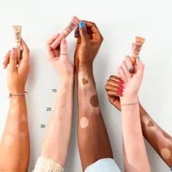 Iluminador Liquido Baby Got Glow*ESSENCE Outlet