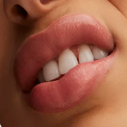 Lustreglass*MAC COSMETICS Hot