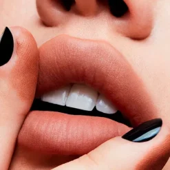 Powder Kiss Lipstick*MAC COSMETICS Outlet