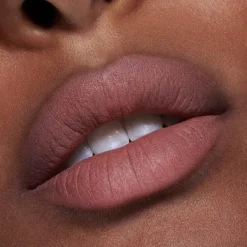 Powder Kiss Liquid Lipcolour*MAC COSMETICS