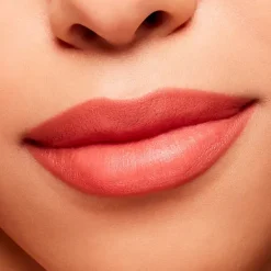 Powder Kiss Velvet Blur*MAC COSMETICS Clearance