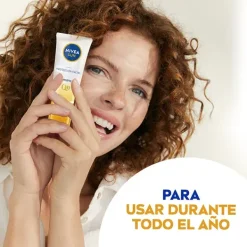 Protección Anti-Manchas Q10 SFP50*NIVEA Outlet