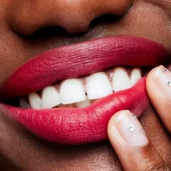 Hot Retro Matte Lipstick Pintalabios