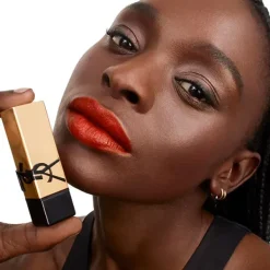 Sale Rouge Pur Couture Pintalabios