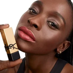 Sale Rouge Pur Couture Pintalabios