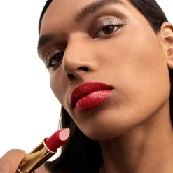 Sale Rouge Pur Couture Pintalabios