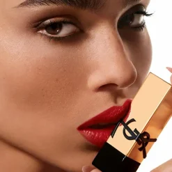 Sale Rouge Pur Couture Pintalabios