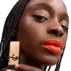 Sale Rouge Pur Couture Pintalabios