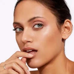 Strobe Cream*MAC COSMETICS