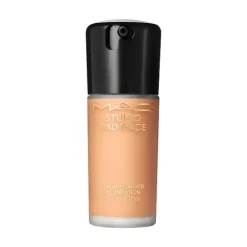 Studio Radiance Serum-Powered Foundation*MAC COSMETICS