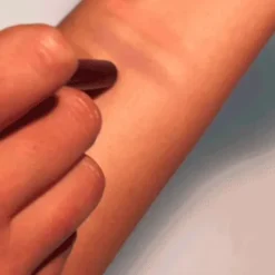 Total Seduction Eyeshadow Stick*NARS Hot