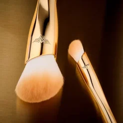 Hot Wonder Woman Blush Brush Brochas Y Pinceles