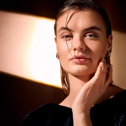 Online Wonder Woman Liquid Luminizer Face Drops Iluminadores Maquillaje