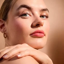 Wonder Woman Magic Lip Balm*CATRICE New